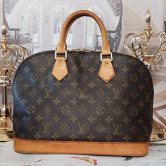 - `ღ´- ♥ -`ღ´ FABULOUS CONDITION `ღ´- ♥ -`ღ´ Authentic Louis Vuitton ALMA - Picture 3 of 17